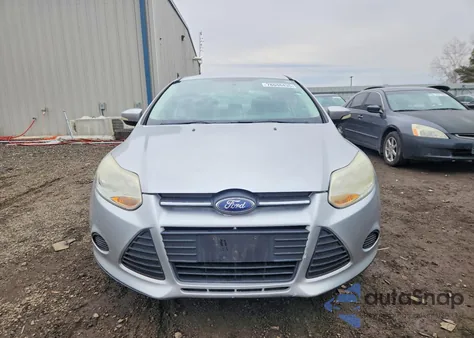 2014 Ford Focus Se z USA, uszkodzony, nr VIN 1FADP3F25EL104695